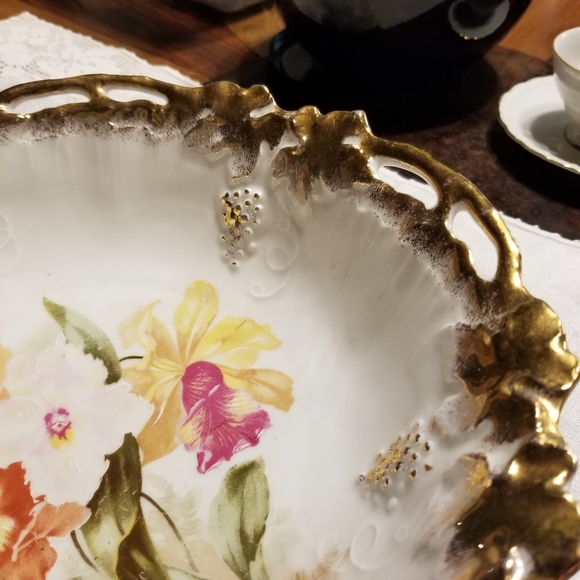 Rare Antique RS Prussia molded grapes hand painted large bowl and 4 smaller ones - Picture 14 of 16